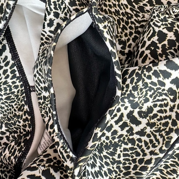 Nike One Dri-Fit Tight Fit MidRise Leopard Print 7/8 Leggings Women’s Size Small - Picture 7 of 10